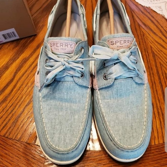Sperry - Picture 2 of 6